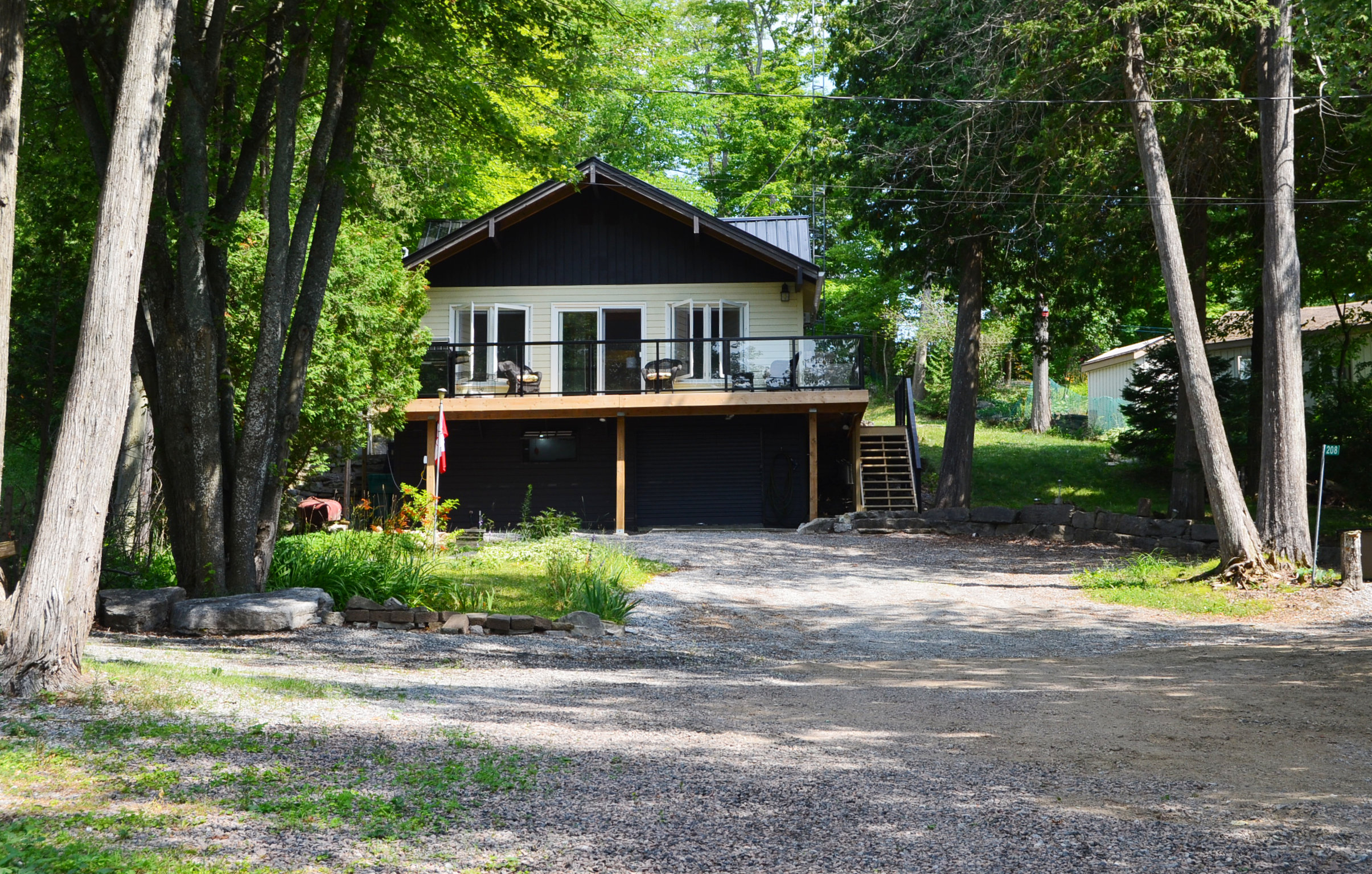 208 Lax Twp 6th Line