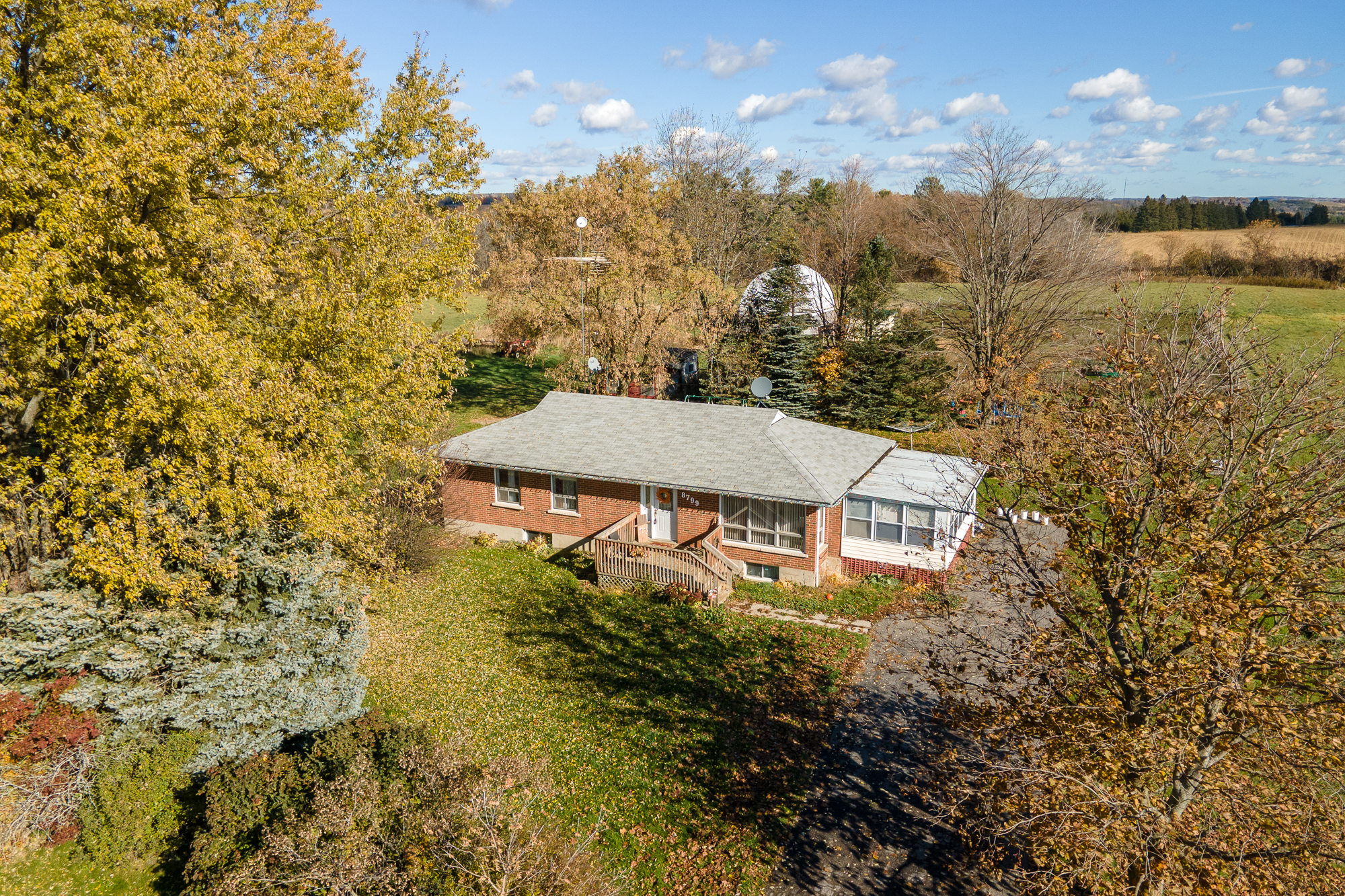 8799 Enfield Rd, Blackstock