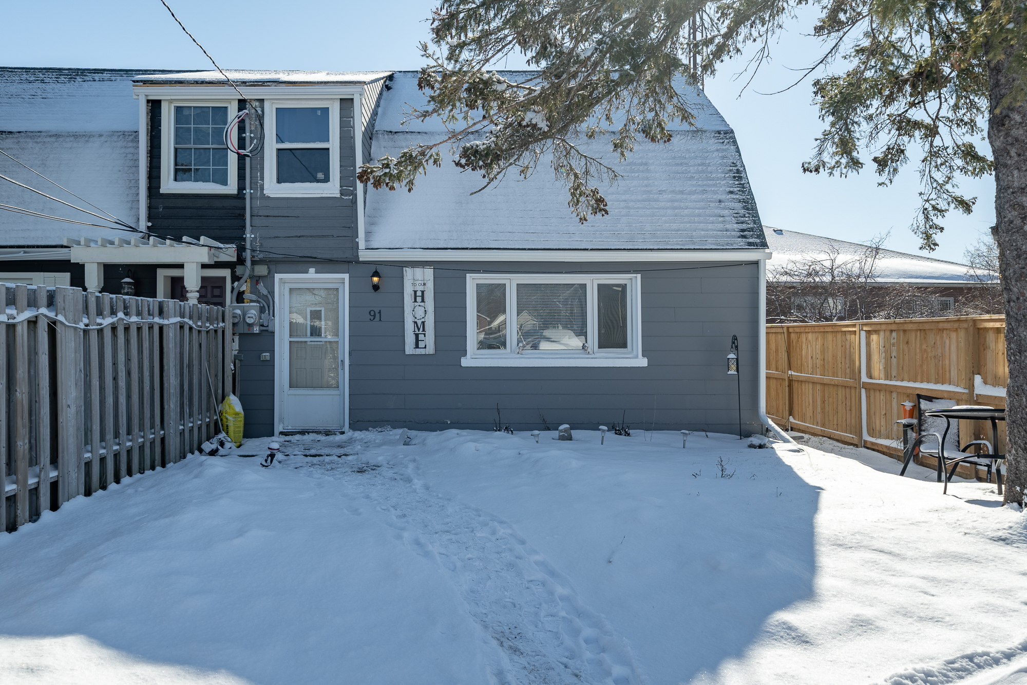 91 Lindsay St, Fenelon Falls