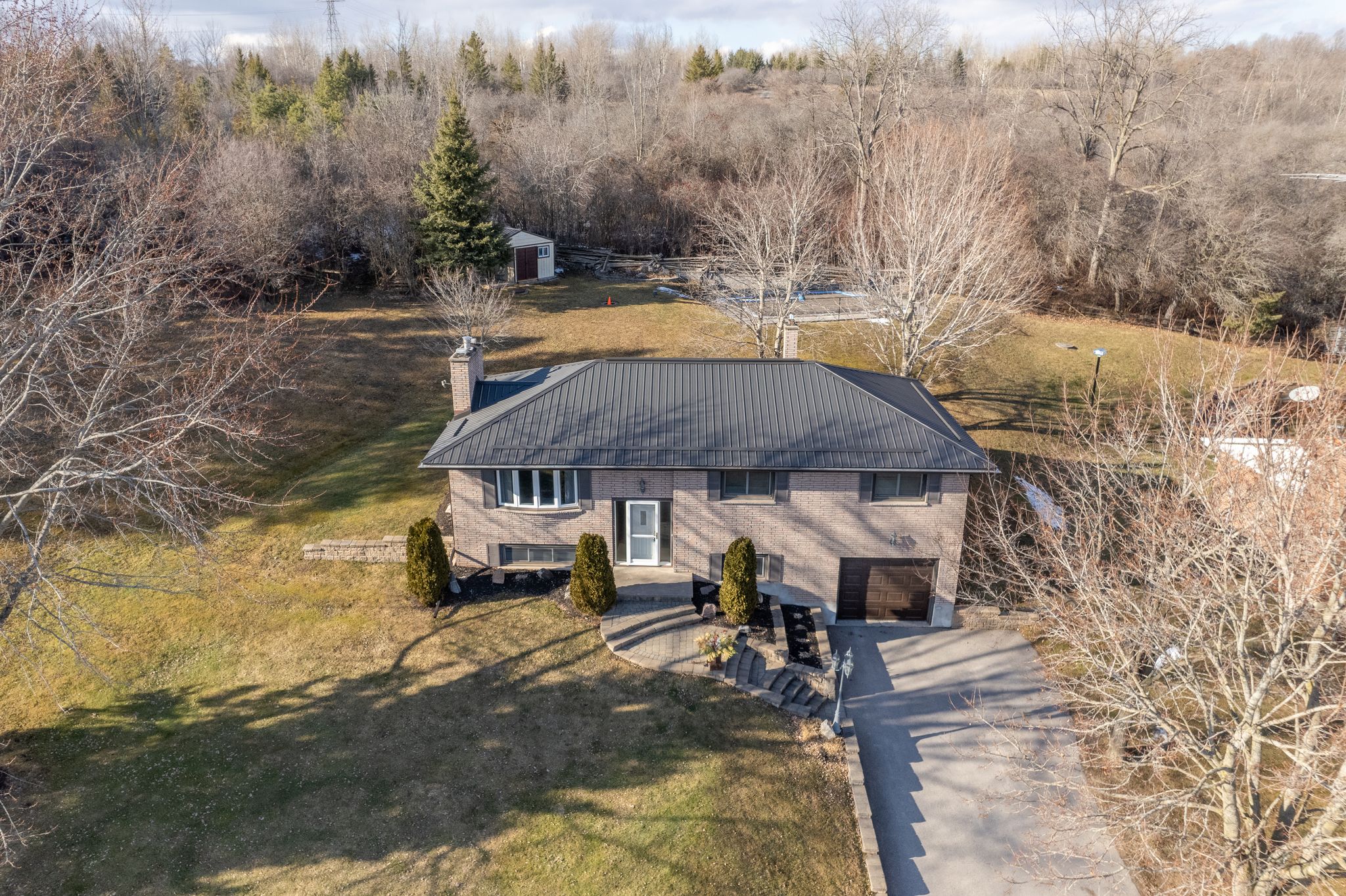 1484 Sharpe Line, Cavan