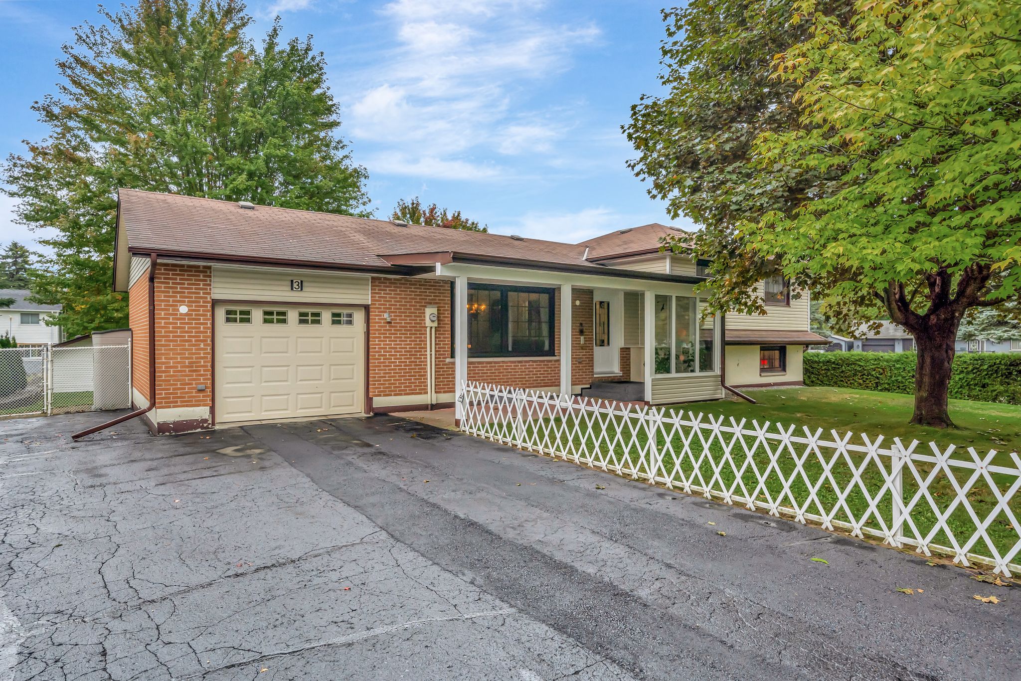 3 Pinewood Cres, Pontypool